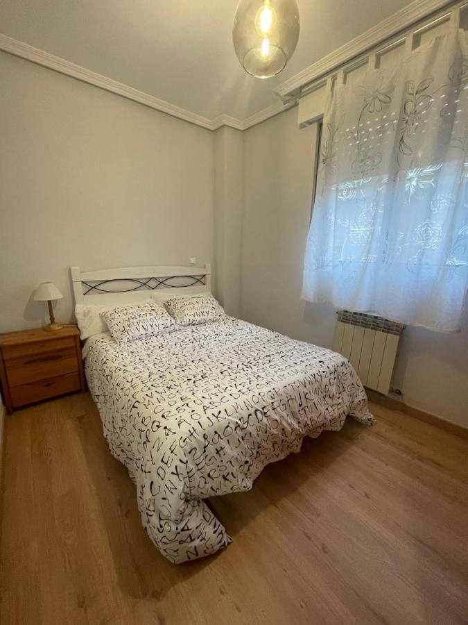 Appartamento San Pablo, piso céntrico y con aparcamiento Palencia Esterno foto